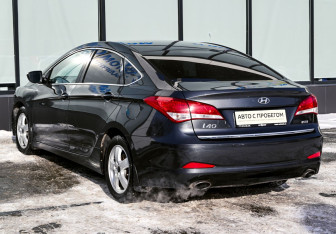Подержанный автомобиль Hyundai i40 Sedan 2013 года (3 фото)