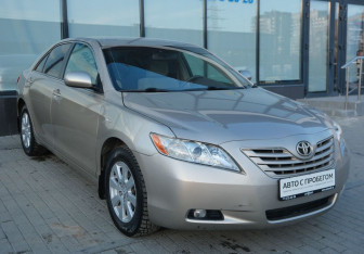 Подержанный автомобиль Toyota Camry Sedan 2007 года (7 фото)