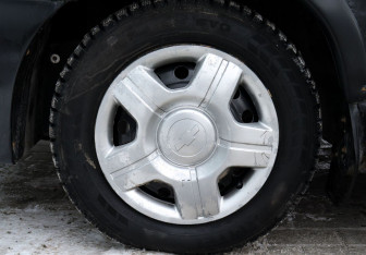 Подержанный автомобиль Chevrolet Lanos 2006 года (18 фото)