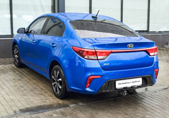 Подержанный автомобиль Kia Rio Sedan 2018 года (3 фото)