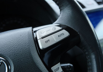 Подержанный автомобиль Toyota Camry Sedan 2007 года (15 фото)