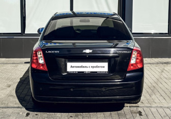 Подержанный автомобиль Chevrolet Lacetti Sedan 2008 года (4 фото)