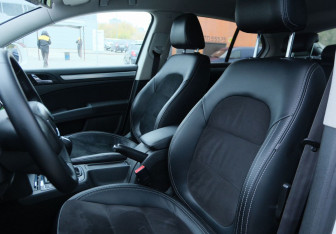 Подержанный автомобиль Skoda Superb Liftback 2008 года (10 фото)