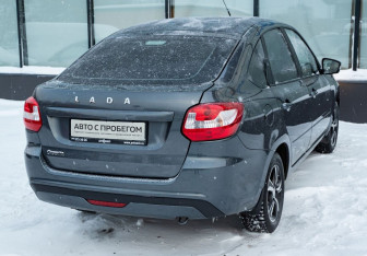 Подержанный автомобиль LADA (ВАЗ) Granta Liftback 2025 года (5 фото)