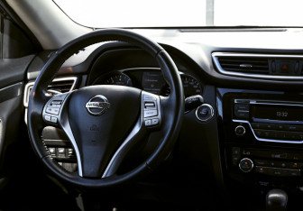 Подержанный автомобиль Nissan X-Trail 2015 года (19 фото)