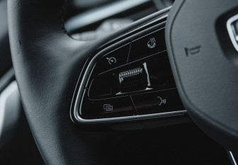 Подержанный автомобиль Geely Emgrand 2024 года (13 фото)