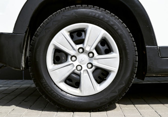 Подержанный автомобиль Chevrolet Orlando 2013 года (20 фото)