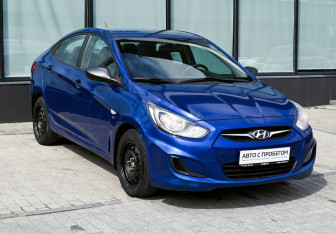 Подержанный автомобиль Hyundai Solaris Sedan 2013 года (7 фото)