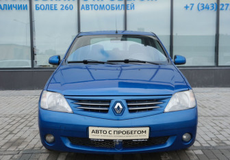 Подержанный автомобиль Renault Logan Sedan 2008 года (8 фото)