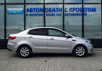 Подержанный автомобиль Kia Rio Sedan 2016 года (6 фото)