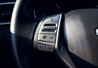 Подержанный автомобиль Nissan X-Trail 2017 года (13 фото)