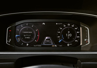 Подержанный автомобиль Volkswagen Tiguan 2019 года (9 фото)