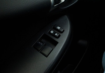 Подержанный автомобиль Toyota Corolla Sedan 2010 года (11 фото)