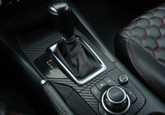 Подержанный автомобиль Mazda 3 Sedan 2014 года (14 фото)