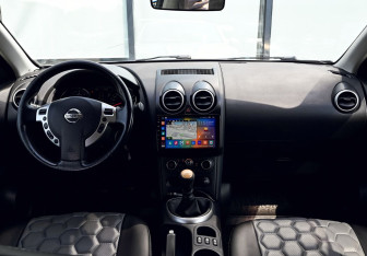 Подержанный автомобиль Nissan Qashqai 2013 года (20 фото)