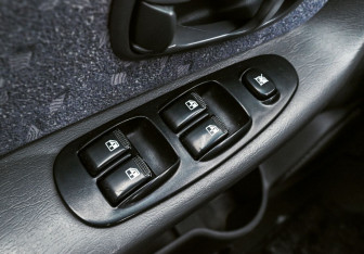 Подержанный автомобиль Kia Spectra Sedan 2006 года (16 фото)