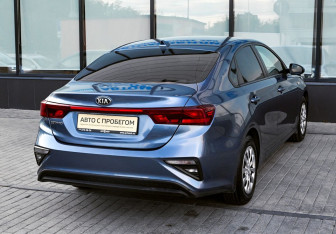 Подержанный автомобиль Kia Cerato Sedan 2018 года (5 фото)