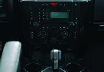 Подержанный автомобиль Land Rover Discovery 2007 года (11 фото)