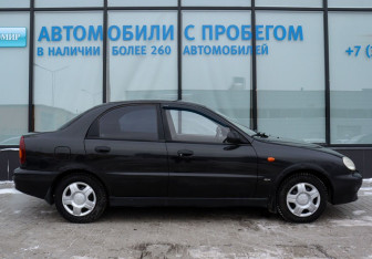 Подержанный автомобиль Chevrolet Lanos 2006 года (6 фото)