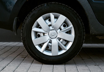 Подержанный автомобиль LADA (ВАЗ) Granta Sedan 2012 года (19 фото)