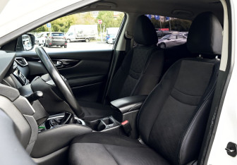 Подержанный автомобиль Nissan Qashqai 2016 года (17 фото)