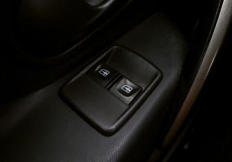 Подержанный автомобиль Renault Logan Sedan 2019 года (11 фото)