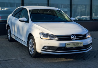 Подержанный автомобиль Volkswagen Jetta Sedan 2014 года (7 фото)
