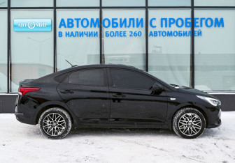 Подержанный автомобиль Hyundai Solaris Sedan 2021 года (6 фото)