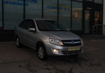 Подержанный автомобиль LADA (ВАЗ) Granta Liftback 2016 года (7 фото)