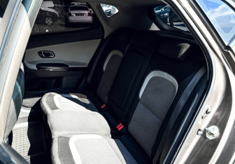 Подержанный автомобиль Kia Ceed Hatchback 2014 года (16 фото)