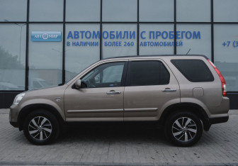 Подержанный автомобиль Honda CR-V 2004 года (2 фото)