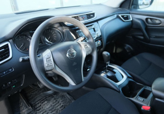 Подержанный автомобиль Nissan Qashqai 2014 года (9 фото)