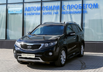 Подержанный автомобиль Kia Sorento 2010 года (1 фото)