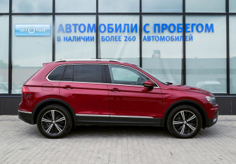Подержанный автомобиль Volkswagen Tiguan 2018 года (6 фото)