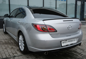 Подержанный автомобиль Mazda 6 Liftback 2007 года (3 фото)