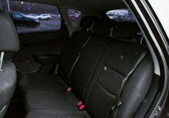 Подержанный автомобиль Hyundai i30 Hatchback 2010 года (16 фото)