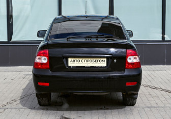 Подержанный автомобиль LADA (ВАЗ) Priora Hatchback 2013 года (4 фото)