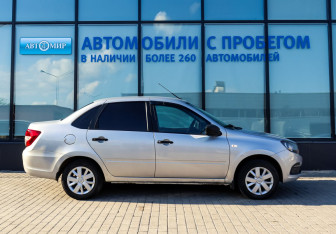 Подержанный автомобиль LADA (ВАЗ) Granta Sedan 2019 года (6 фото)