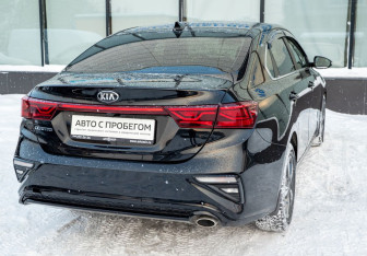Подержанный автомобиль Kia Cerato Sedan 2021 года (5 фото)