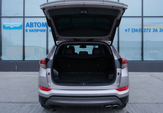 Подержанный автомобиль Hyundai Tucson 2016 года (20 фото)