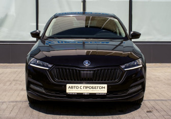 Подержанный автомобиль Skoda Octavia Liftback 2020 года (8 фото)
