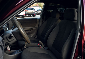 Подержанный автомобиль Hyundai Accent Sedan 2007 года (14 фото)