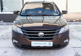 Подержанный автомобиль Lifan Solano 2017 года (8 фото)