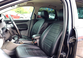 Подержанный автомобиль Ford Focus Sedan 2008 года (17 фото)