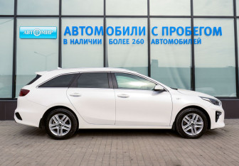 Подержанный автомобиль Kia Ceed Wagon 2021 года (6 фото)