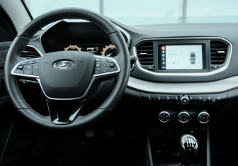 Подержанный автомобиль LADA (ВАЗ) Vesta Sedan 2023 года (10 фото)