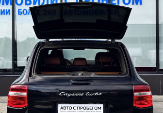 Подержанный автомобиль Porsche Cayenne 2007 года (32 фото)