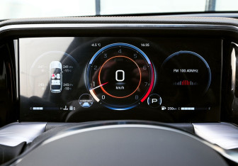 Подержанный автомобиль GAC GS8 2023 года (19 фото)