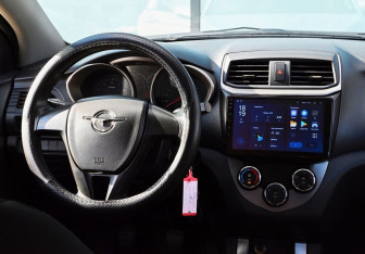 Подержанный автомобиль Haima M3 2014 года (18 фото)