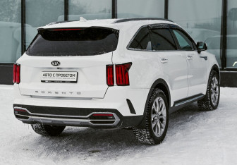 Подержанный автомобиль Kia Sorento 2020 года (5 фото)